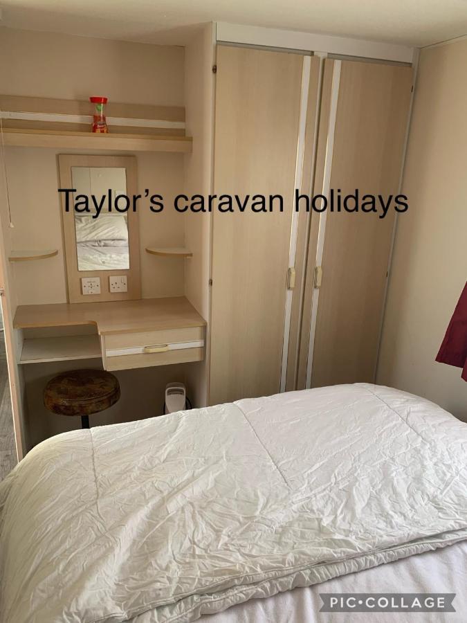 Taylor'S Caravan Holiday'S 9 Berth Villa Ingoldmells Exterior foto